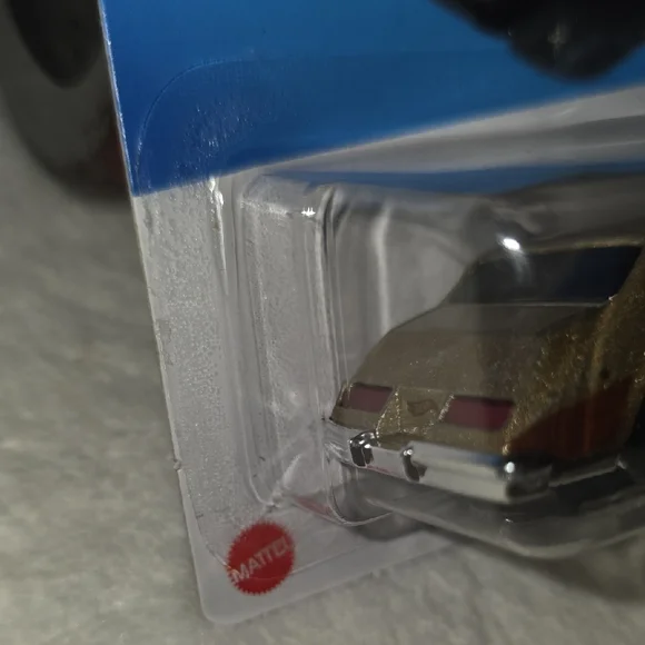 Hot Wheels '82 Cadillac Seville Die-Cast Car - Picture 8 of 8